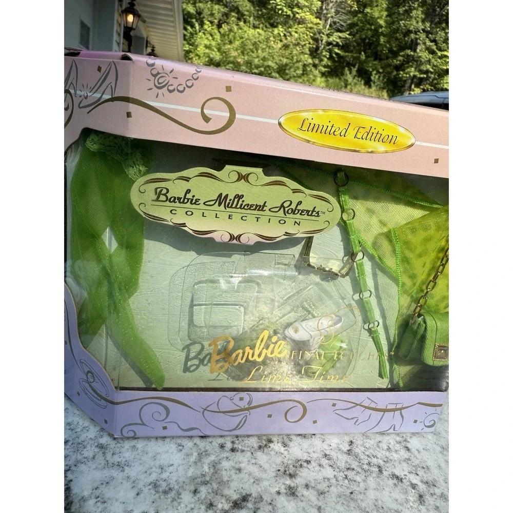 Limited Edition Barbie Millicent Roberts Final Touches  Lime Time Accessory Set
